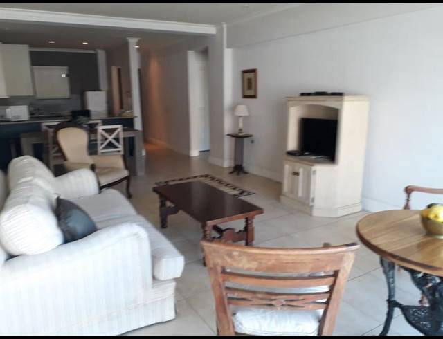 2 BEDROOM APARTMENT FOR SALE IN SEA POINT